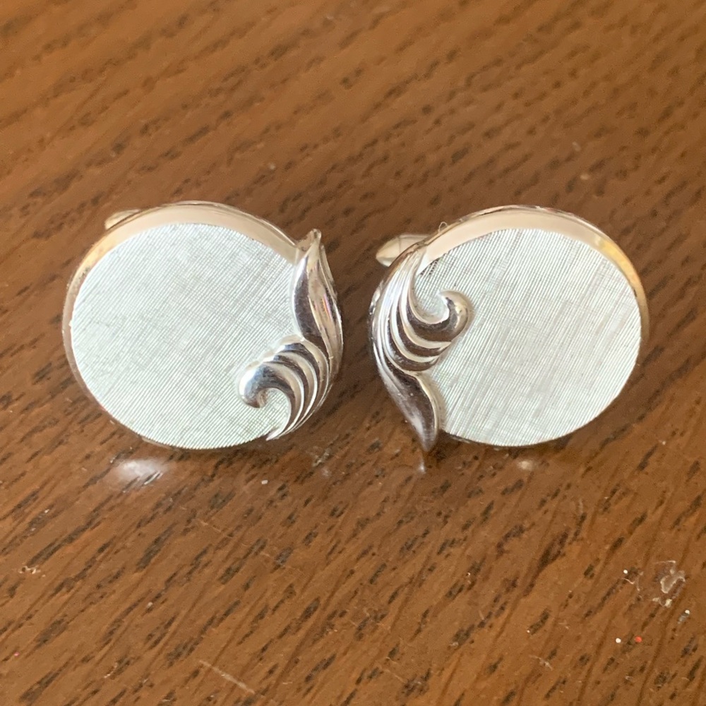 Men’s Round Stainless Steel Engravable Cufflinks (EUC)